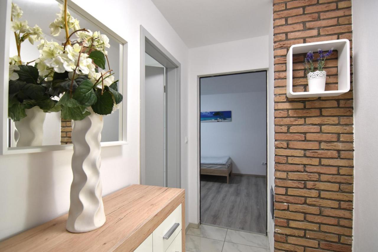 Work & Apartment